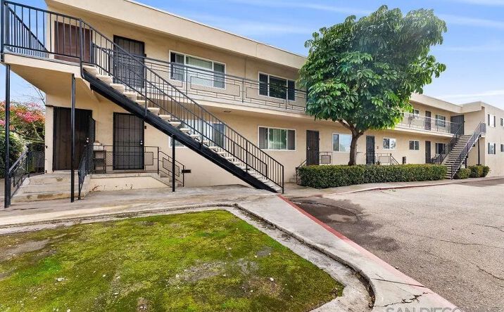 Pictures of Multifamily property located at 4415 Rosebud Ln, La Mesa, CA 91941 for sales - image #1