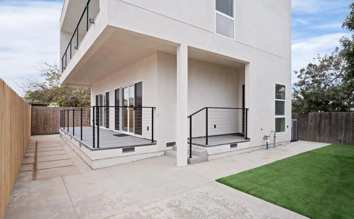 Pictures of Multifamily property located at 5230-32 Rincon St, San Diego, CA 92115 for sales - image #1