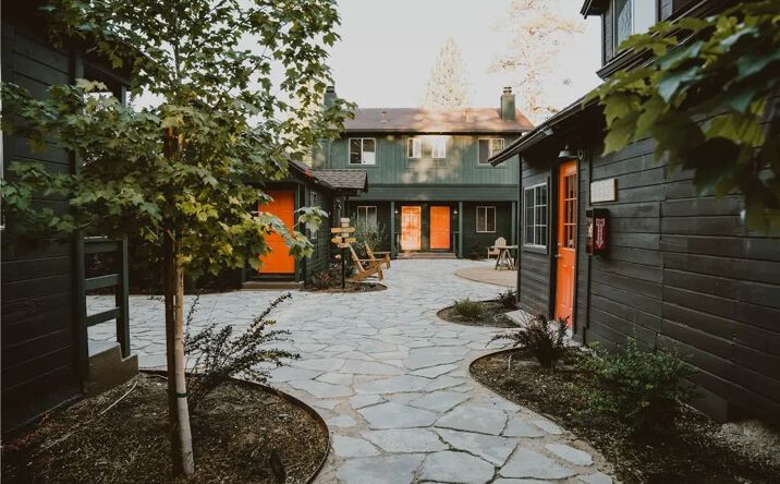 Pictures of Multifamily property located at 214 Lagunita, Big Bear Lake, CA 92315 for sales - image #1