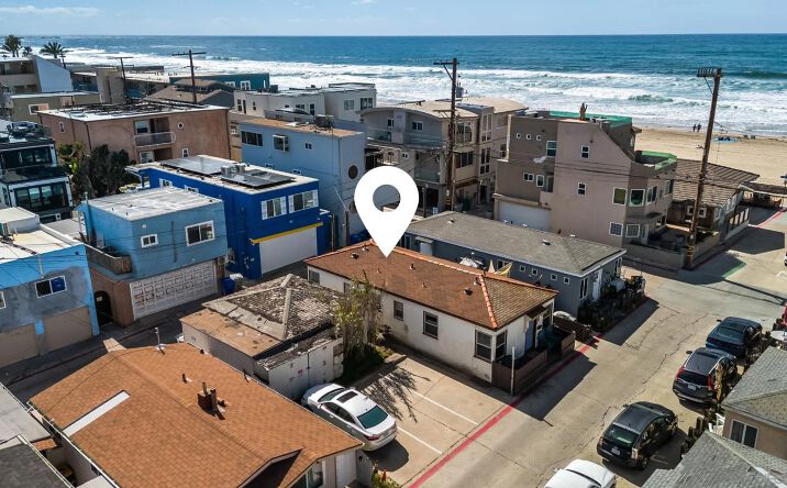 Pictures of Multifamily property located at 717-19 San Jose Pl, San Diego, CA 92109 for sales - image #1