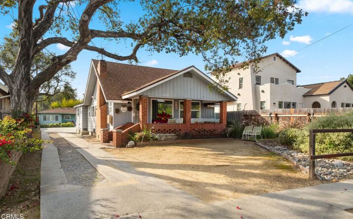 Pictures of Multifamily property located at 2115 N Marengo Avenue, Altadena, CA 91001 for sales - image #1