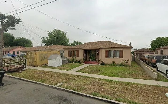 Pictures of Multifamily property located at 212 W 103rd, Los Angeles, CA 90003 for sales - image #1