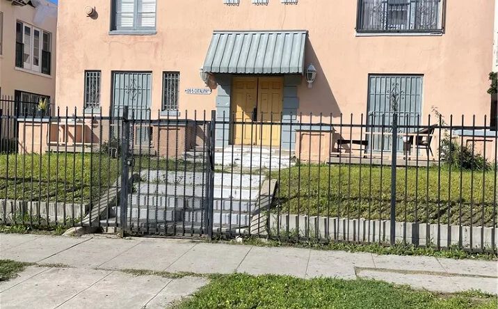 Pictures of Multifamily property located at 109 S Catalina Street, Los Angeles, CA 90004 for sales - image #1