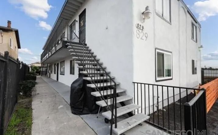 Pictures of Multifamily property located at 829 Grand Avenue, Spring Valley, CA 91977 for sales - image #1