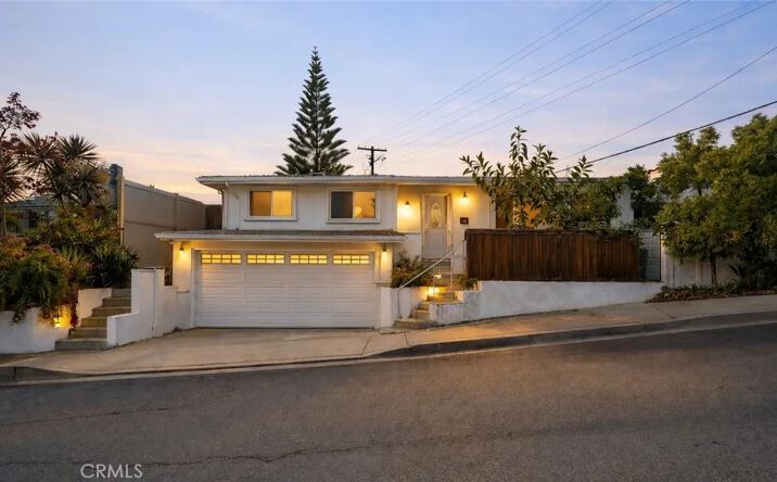 Pictures of Multifamily property located at 202 Avenida Monterey, San Clemente, CA 92672 for sales - image #1