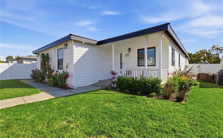 Pictures of Multifamily property located at 3778--3780 Artesia Boulevard, Torrance, CA 90504 for sales - image #1