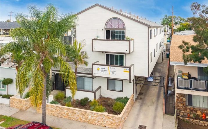 Pictures of Multifamily property located at 1128 Stanley, Long Beach, CA 90804 for sales - image #1