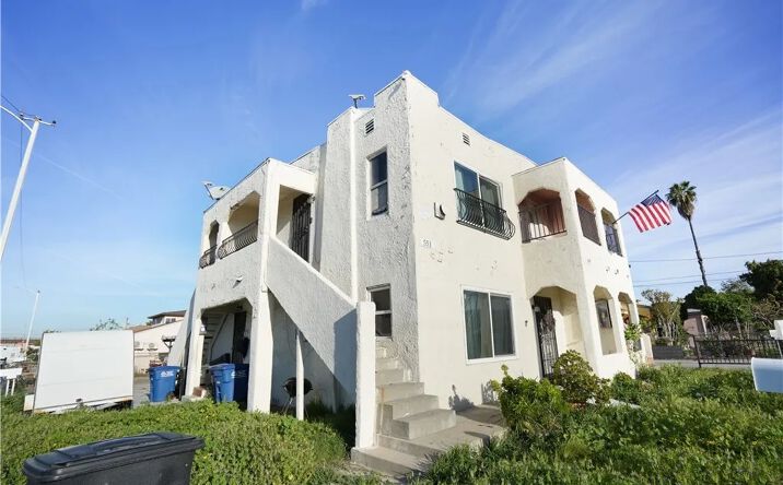 Pictures of Multifamily property located at 545 Eastmont Avenue, Los Angeles, CA 90022 for sales - image #1