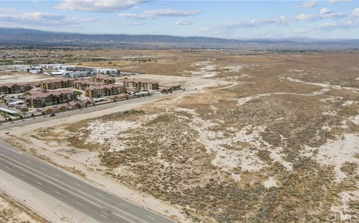 Pictures of Land property located at 30 Avenue H, Lancaster, CA 93536 for sales - image #1