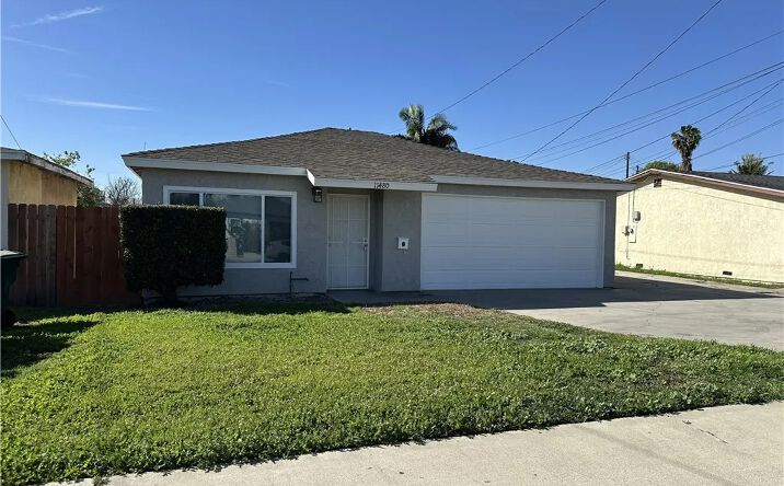 Pictures of Multifamily property located at 11480 Burke, Whittier, CA 90606 for sales - image #1