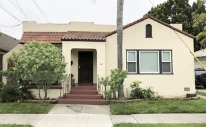 Pictures of Multifamily property located at 1116 E Appleton, Long Beach, CA 90802 for sales - image #1