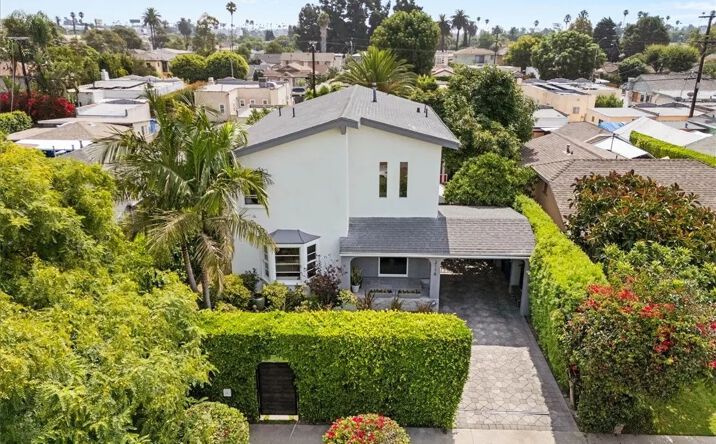 Pictures of Multifamily property located at 2116 S Cloverdale, Los Angeles, CA 90016 for sales - image #1