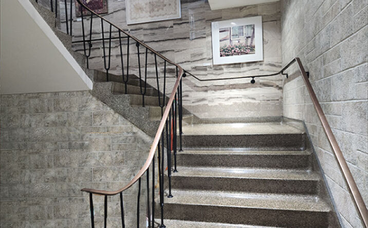Pictures of Office property located at Lindell Blvd, St. Louis, MO 63108 for sales - image #1