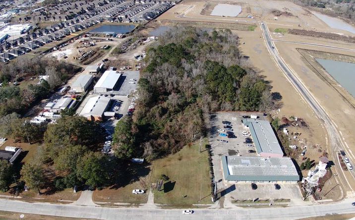 Pictures of Land property located at Tract X-1 Jones Creek Rd, Baton Rouge, LA 70820 for sales - image #1