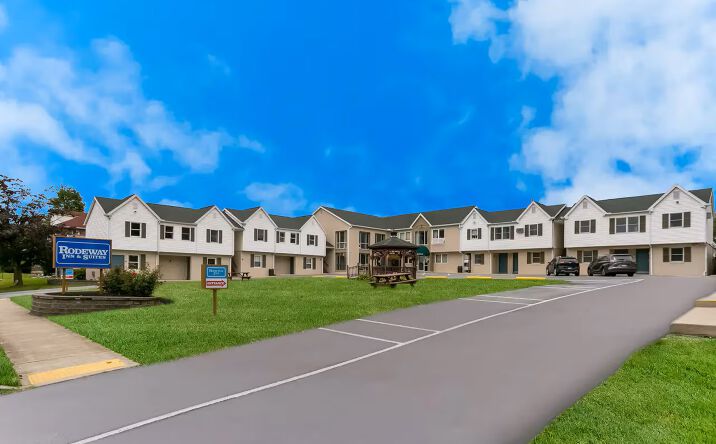 Pictures of Hospitality property located at 43 W Areba Ave, Hershey, PA 17033 for sales - image #1
