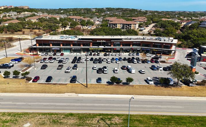 Pictures of Retail property located at 27650 I-10, Boerne, TX 78015 for sales - image #1
