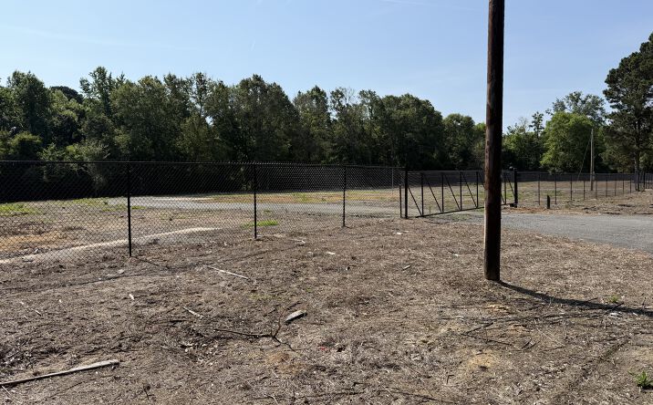 Pictures of Land, Mobile Home Park, Multifamily property located at 7605 Lotus Ln, Shreveport, LA 71108 for sales - image #1