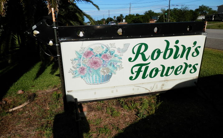 Pictures of Mixed Use, Retail, Special Purpose property located at 140 17th St, San Leon, TX 77539 for sales - image #1