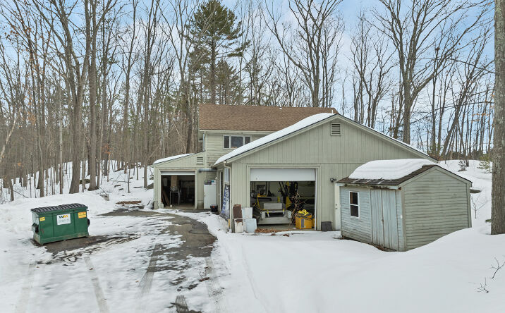 Pictures of Industrial property located at 1 Youngs Ln, Newmarket, NH 03857 for sales - image #1