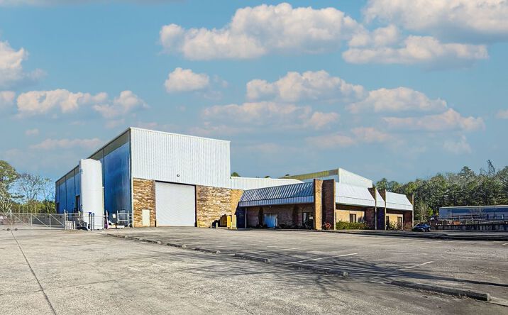 Pictures of Industrial property located at 4815 Commerce Dr, Trussville, AL 35173 for sales - image #1