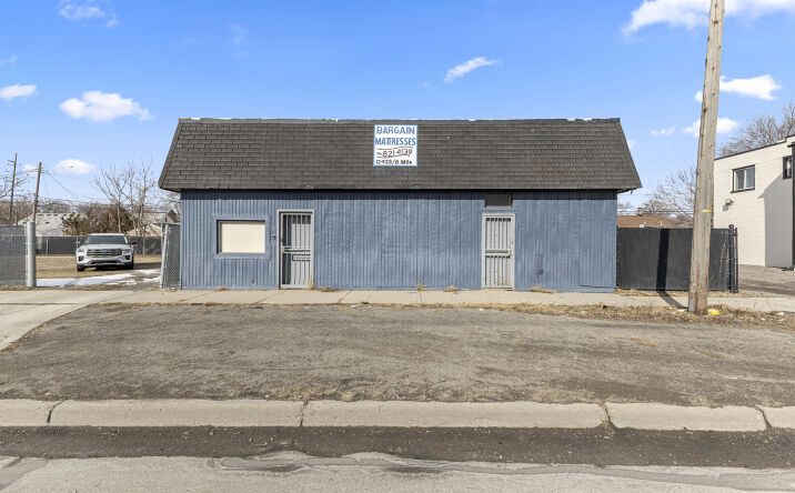 Pictures of Retail property located at 12434 8 Mile Rd, Detroit, MI 48205 for sales - image #1