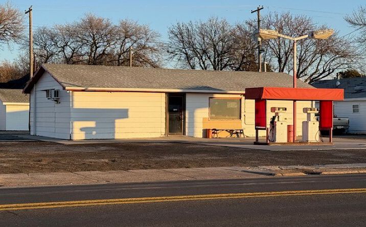 Pictures of Business for Sale, Retail property located at 106 E. Front St,, Alda, NE 68810 for sales - image #1