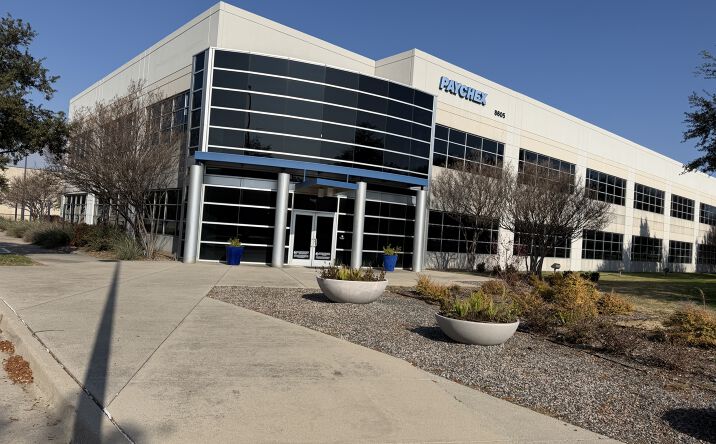 Pictures of Industrial, Office property located at 8605 S Freeport Pkwy, Irving, TX 75063 for sales - image #1