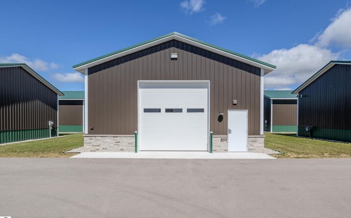 Pictures of Mixed Use property located at 3055 Man Cave Ln, Traverse City, MI 49685 for sales - image #1