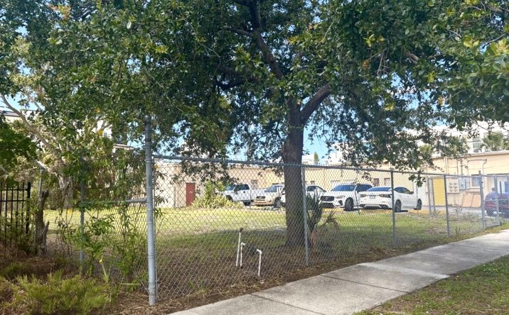 Pictures of Land property located at 1420 5th St, Sarasota, FL 34236 for sales - image #1