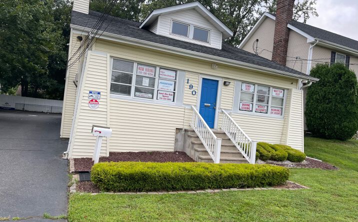 Pictures of Office property located at 190 South St, Freehold, NJ 07728 for sales - image #1