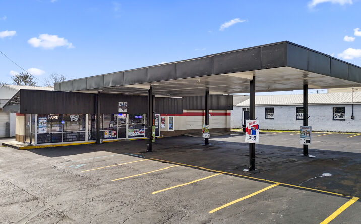 Pictures of Mixed Use, Retail, Special Purpose property located at 206 E Main St, Mount Sterling, KY 40353 for sales - image #1