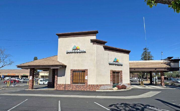 Pictures of Retail property located at 1103 W Visalia Rd, Exeter, CA 93221 for sales - image #1