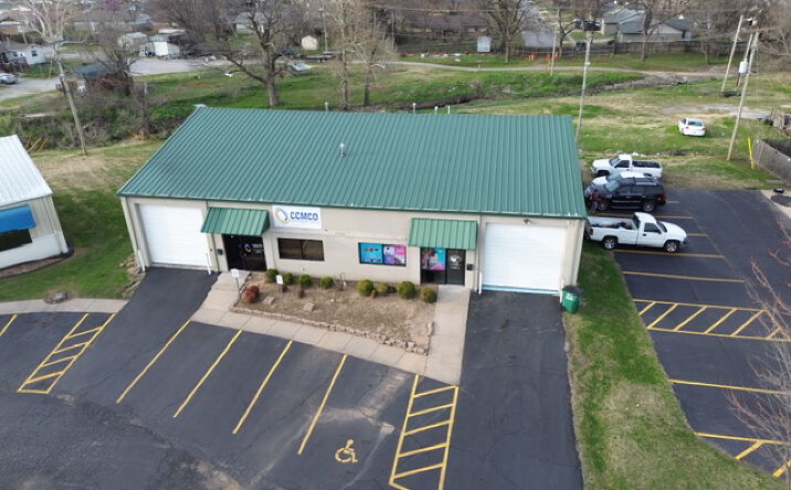 Pictures of Industrial, Mixed Use, Retail property located at 7708 N Owasso Expy, Owasso, OK 74055, 7714 N Owasso Expy, Owasso, OK 74055, 7726 N Owasso Expy, Owasso, OK 74055, 7732 N Owasso Expy, Owasso, OK 74055, 7744 N Owasso Expressway, Owasso, OK 74055, 7762 N Owasso Expy, Owasso, OK 74055 for sales - image #1