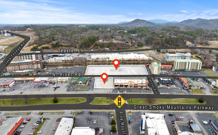 Pictures of Land property located at 3171 Parkway, Pigeon Forge, TN 37863 for sales - image #1