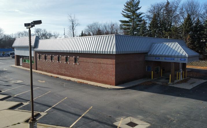 Pictures of Retail property located at 109 N Whittmore St, Saint Johns, MI 48879 for sales - image #1
