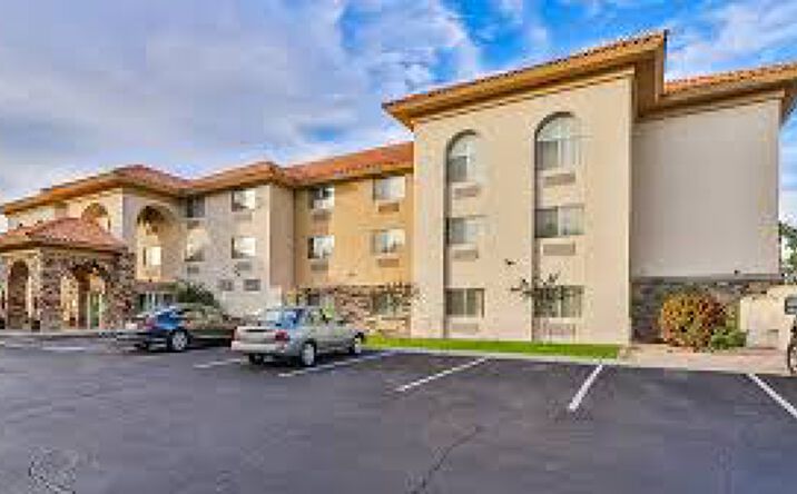 Pictures of Hospitality property located at 7425 W Chandler Blvd, Chandler, AZ 85226 for sales - image #1