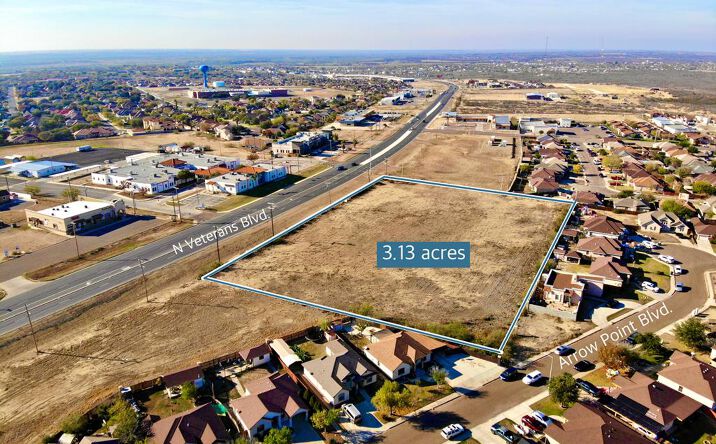 Pictures of Land property located at 2520 N Veterans Blvd, Eagle Pass, TX 78852 for sales - image #1