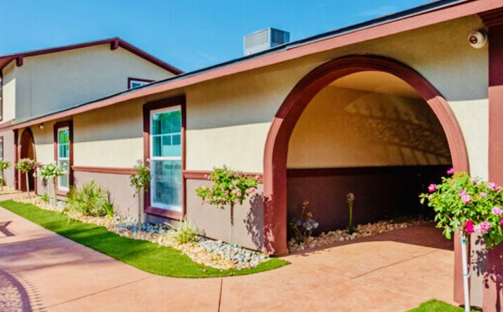 Pictures of Multifamily property located at 1223 N Sylmar Ave, Fresno, CA 93727 for sales - image #1