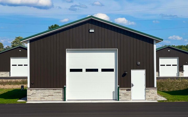 Pictures of Retail, Industrial property located at 3042 Luxury Barn Ln, Traverse City, MI 49685 for sales - image #1