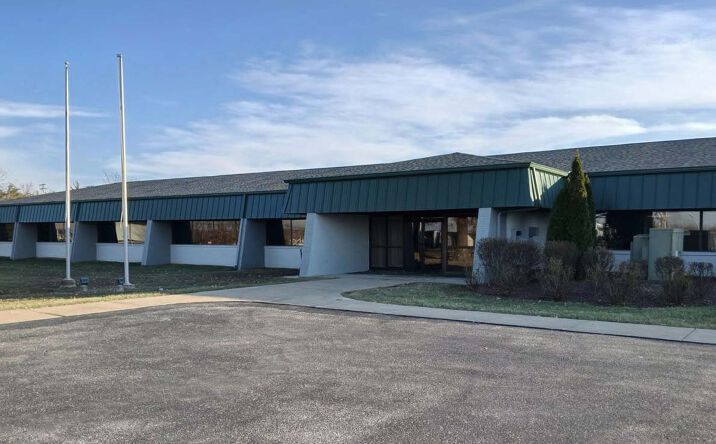 Pictures of Office property located at 410 E 1st St S, Wright, MO 63390 for sales - image #1