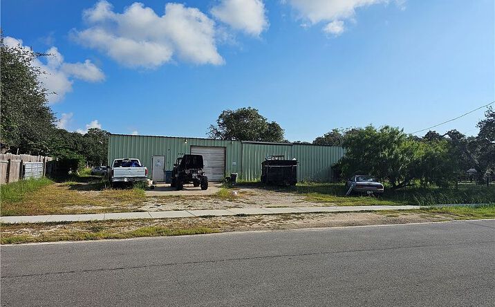 Pictures of Land property located at 2082 4th St, Ingleside, TX 78362 for sales - image #1