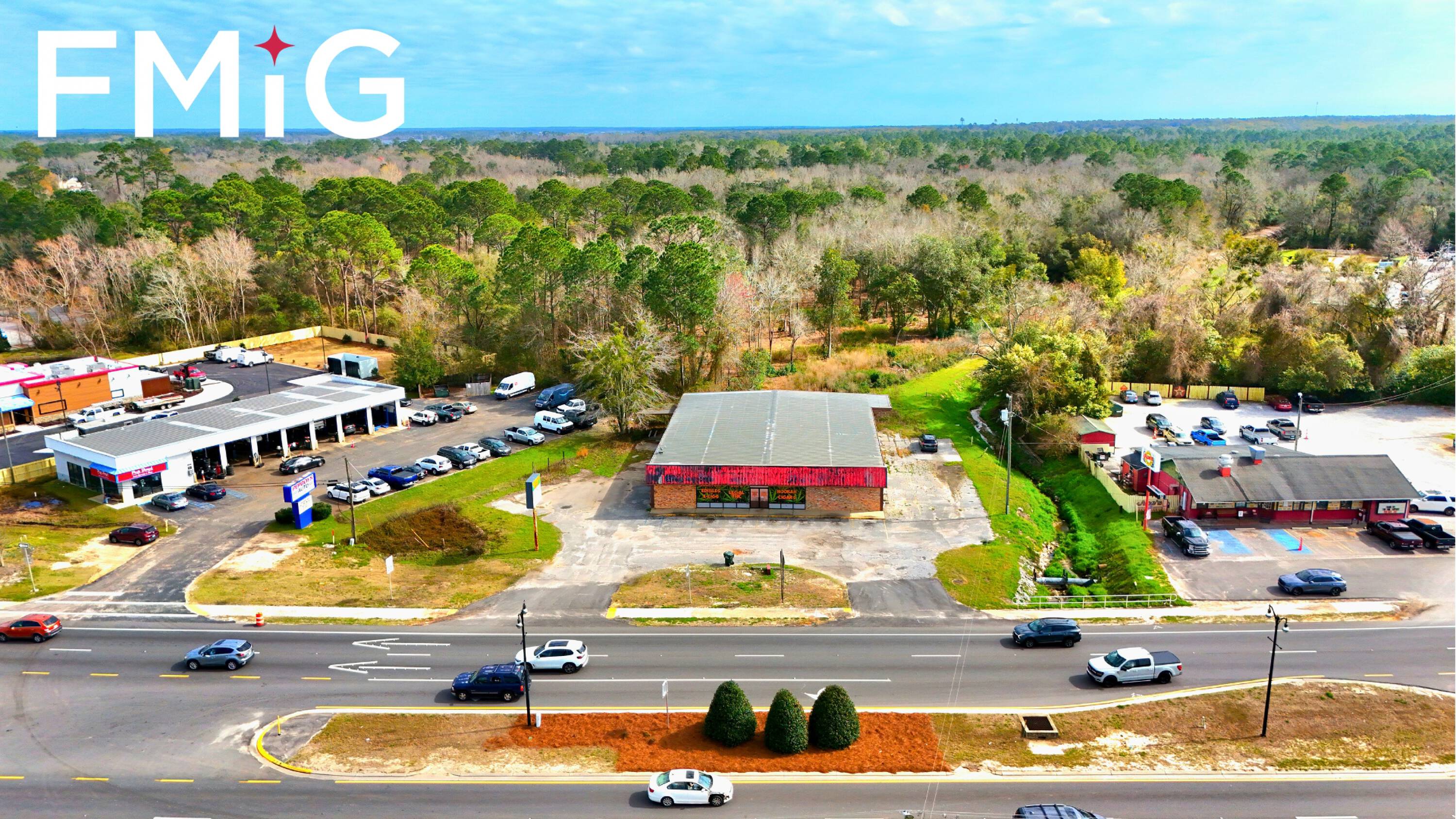 6593 Caroline St, Milton, FL 32570