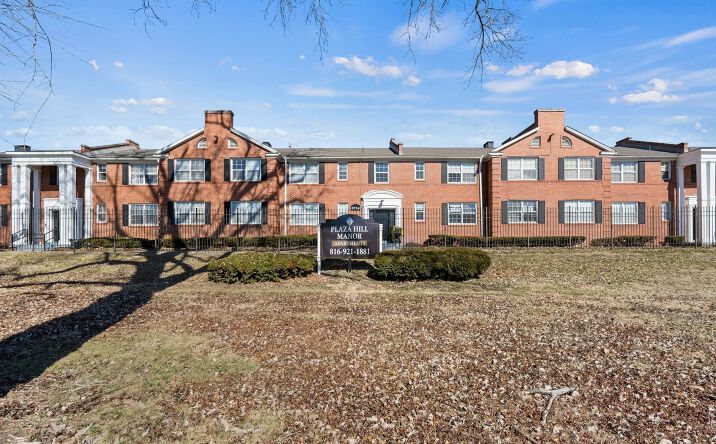 Pictures of Multifamily property located at 3712 E 47th Terrace, Kansas City, MO 64130 for sales - image #1