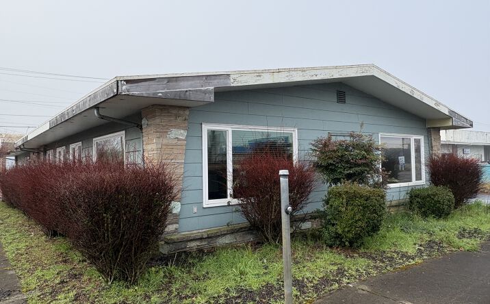 Pictures of Retail, Office property located at 106 F St, Cosmopolis, WA 98537 for sales - image #1
