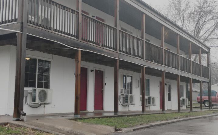 Pictures of Multifamily property located at 905-909 East ST, Emporia, KS 66801 for sales - image #1