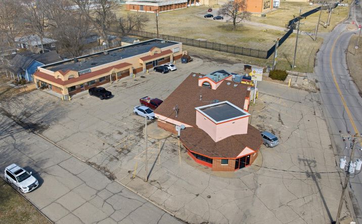 Pictures of Office, Retail property located at 1103/1105 N 3rd Street, Manhattan, KS 66502 for sales - image #1