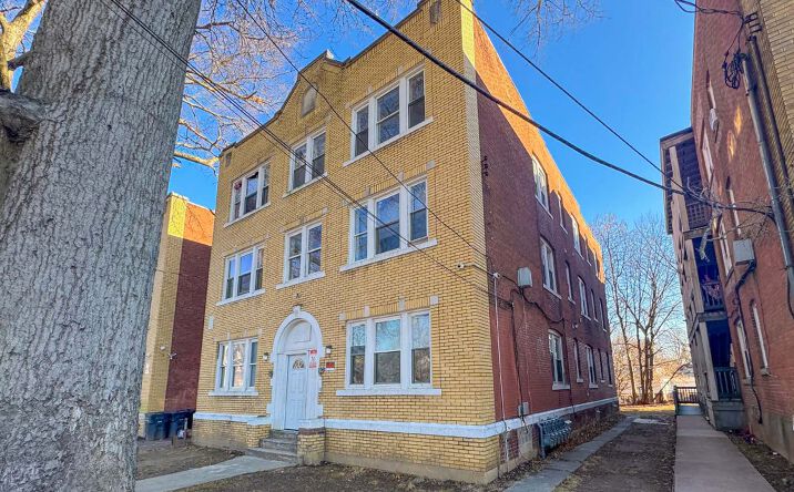 Pictures of Multifamily property located at 204 Magnolia St, Hartford, CT 06112 for sales - image #1
