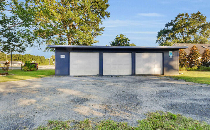 Pictures of Industrial property located at 406 West Hickory Street, Bridgeton, NC 28519 for sales - image #1