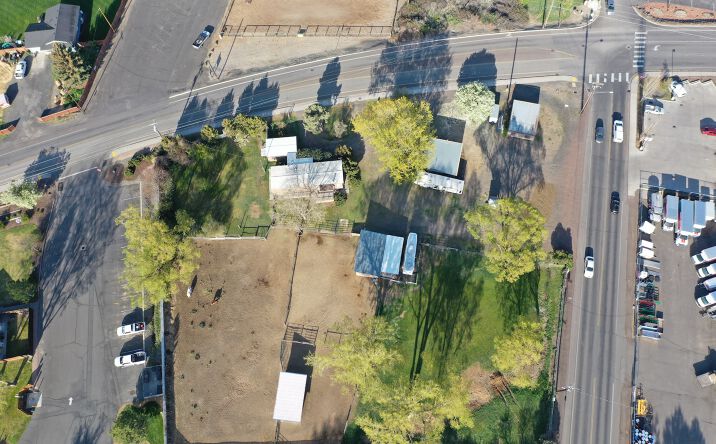 Pictures of Land, Mixed Use, Mobile Home Park, Multifamily property located at 972 S Main St, Prineville, OR 97754 for sales - image #1
