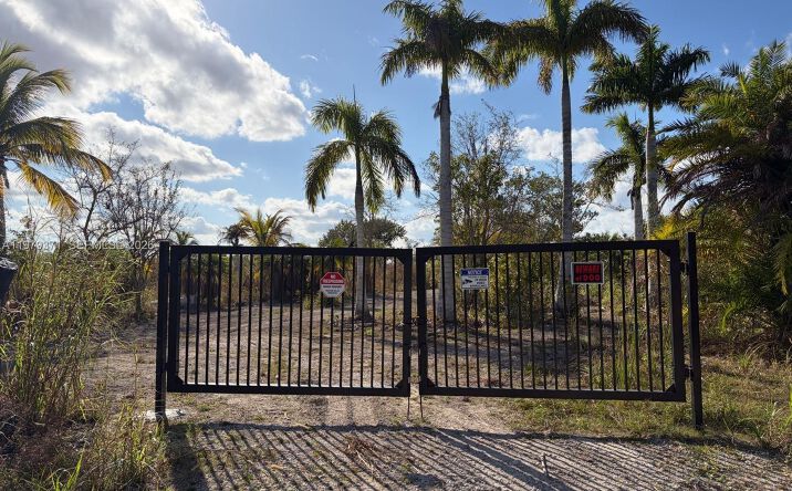 Pictures of Land property located at 406 St & 212 Avenue 406 St & 212 Avenue, Florida City, FL 33034 for sales - image #1
